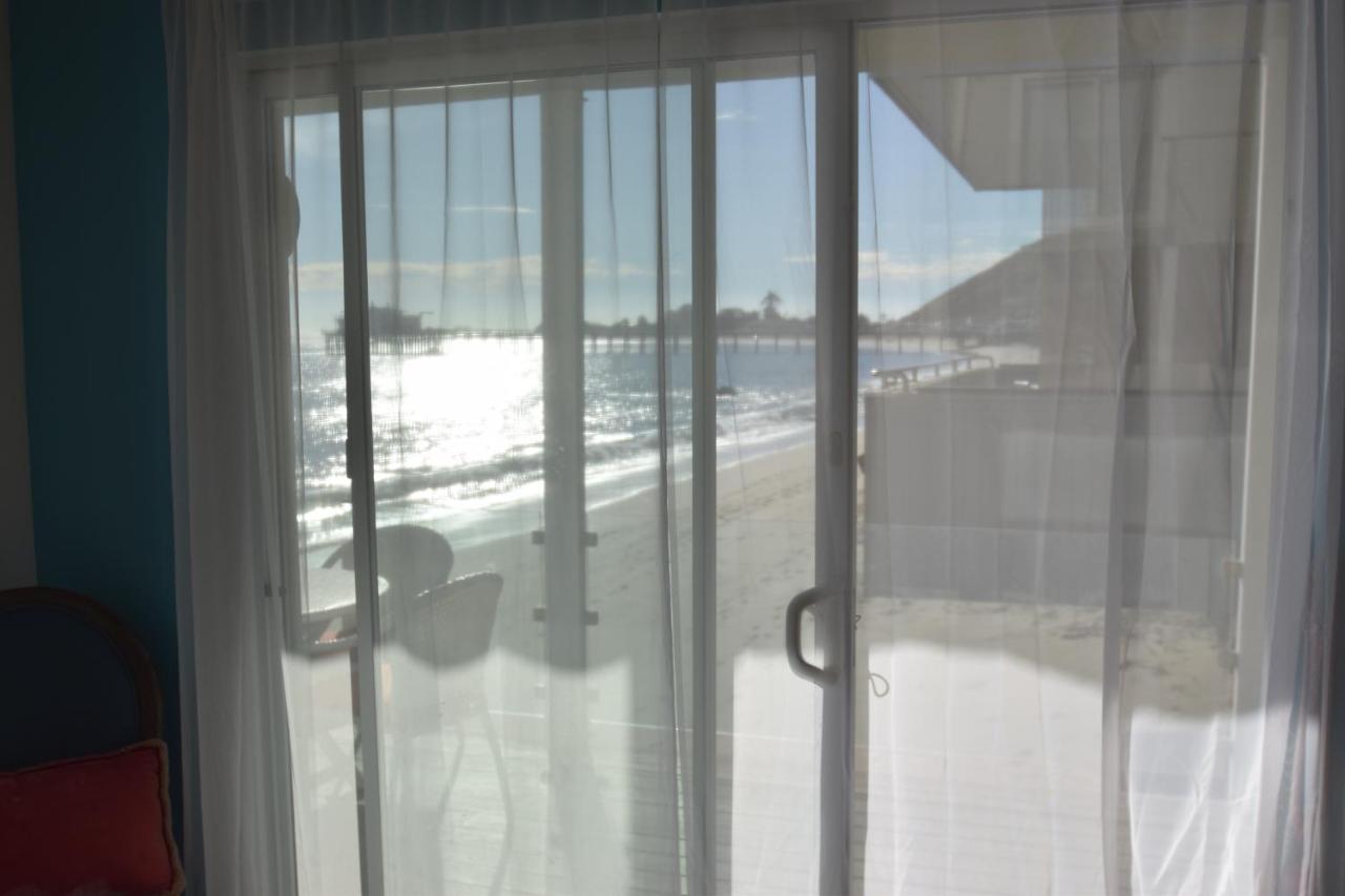 Malibu Private Beach Apartments Exterior photo